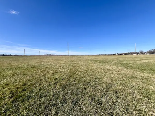 23 Cambridge, Mattoon, IL 61938