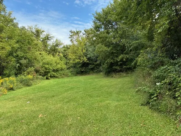 1504 W Glen Flora AVE, Waukegan, IL 60085