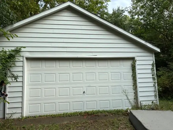 1504 W Glen Flora AVE, Waukegan, IL 60085