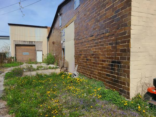 18418 Wentworth AVE, Lansing, IL 60438