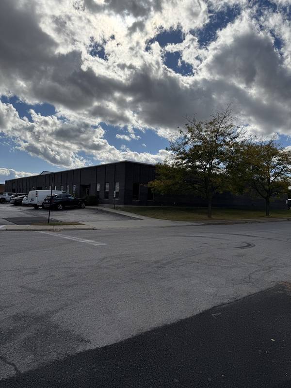 700 BONNIE LN, Elk Grove Village, IL 60007