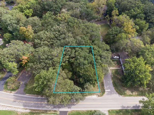 Lot 8 Elmwood DR, Carpentersville, IL 60110