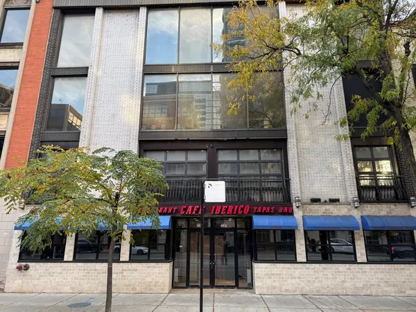 737 N LaSalle ST, Chicago, IL 60654