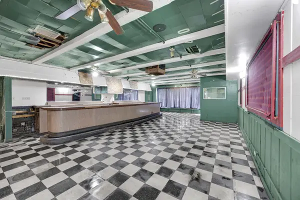 11610 S Western AVE, Chicago, IL 60643