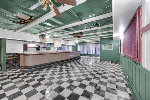 11610 S Western AVE, Chicago, IL 60643