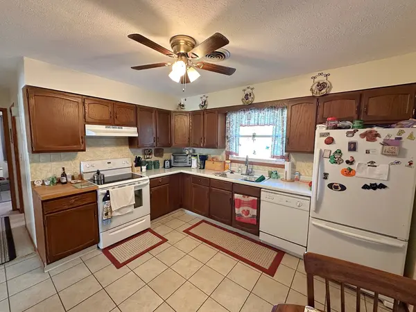 1600 E 1st ST, Streator, IL 61364