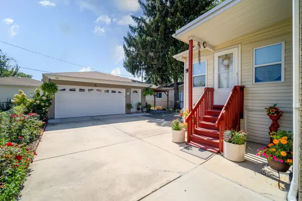 816 Augusta ST, Maywood, IL 60153