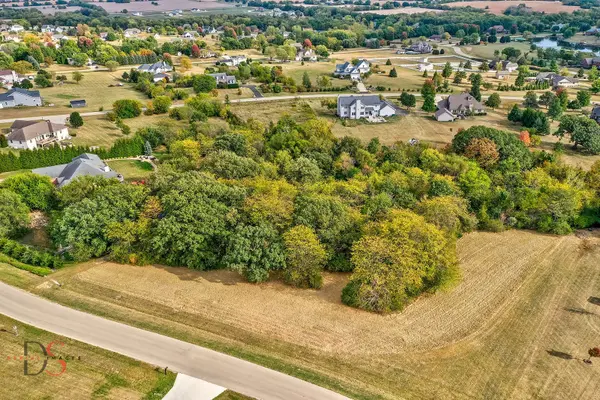 2322 N Oakwood LN, Marseilles, IL 61341
