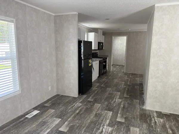 1712 S Dixie HWY #213, Crete, IL 60417