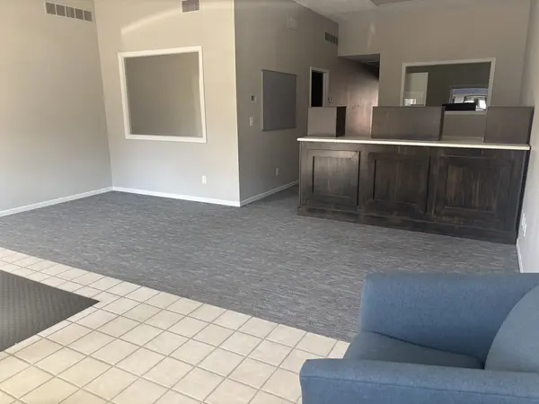 320 N Main ST, Roanoke, IL 61561