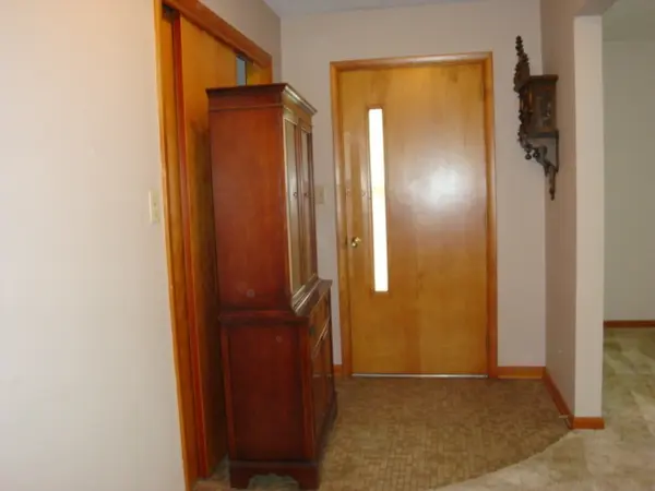 522 N Third ST, Cissna Park, IL 60924