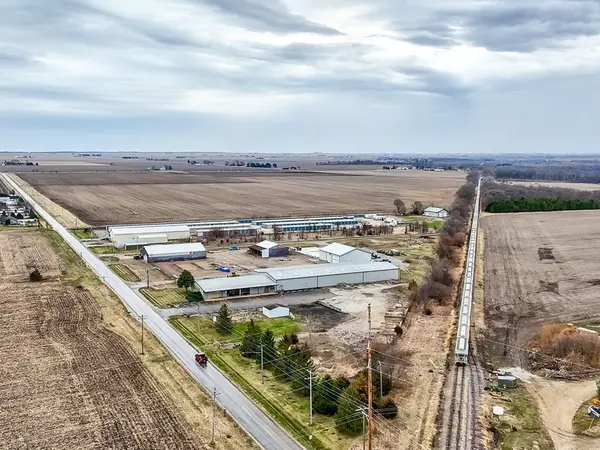 1021 Fosse RD, Ottawa, IL 61350
