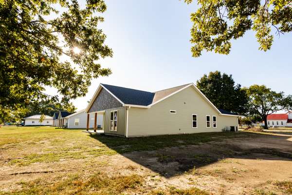 104 E North 2nd ST, Findlay, IL 62534
