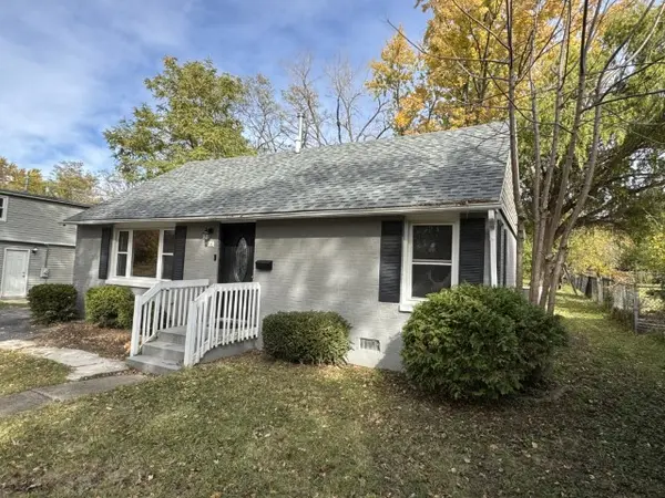 54 Mionske DR, Lake Zurich, IL 60047