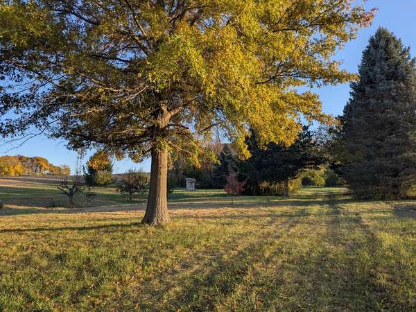 0000 State Line RD, Durand, IL 61024