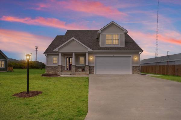 6 Foxtrot LN, Monticello, IL 61856