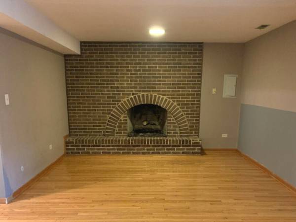 1073 Foxworth BLVD, Lombard, IL 60148