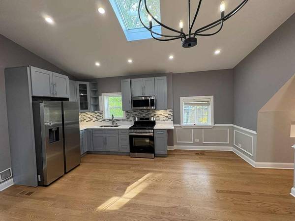 7011 S Aberdeen ST, Chicago, IL 60621