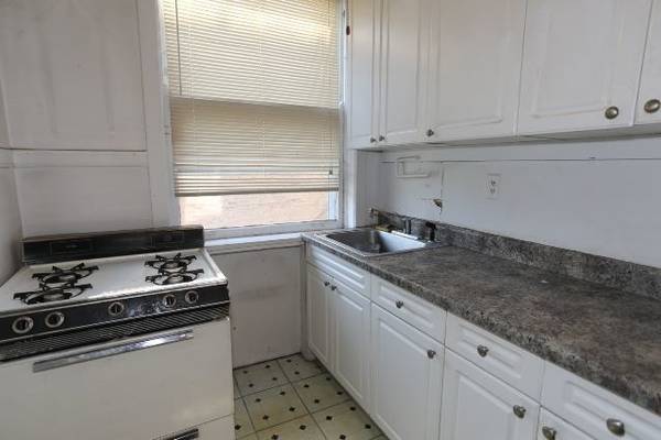 1923 W Winnemac AVE #1, Chicago, IL 60640