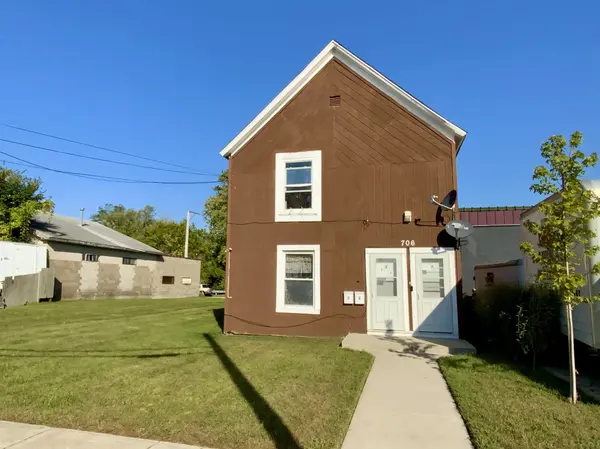 706 BROADWAY AVE, North Chicago, IL 60064