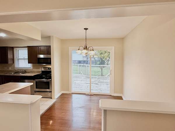 16109 Prairie AVE, South Holland, IL 60473