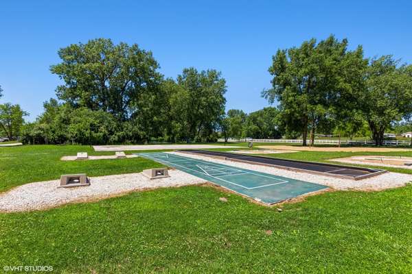 13 Hole In The Wall RD, Wilmington, IL 60481