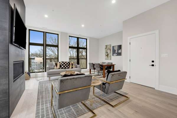 4353 N Richmond AVE #2S, Chicago, IL 60618