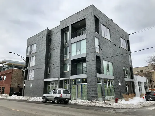 1722 W Grand AVE, Chicago, IL 60622