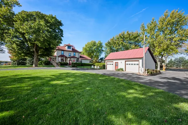 15165 Quigley RD, Sycamore, IL 60178