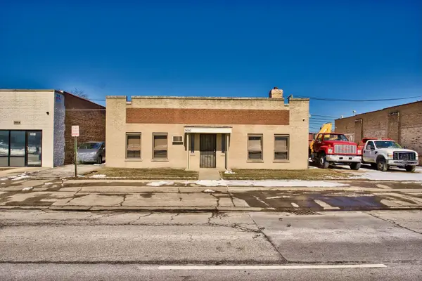 3650 Oakton ST, Skokie, IL 60076