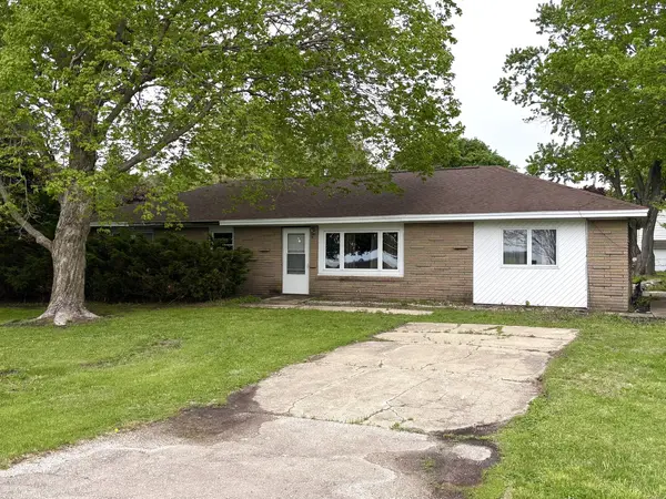 201 S Carson ST, Long Point, IL 61333