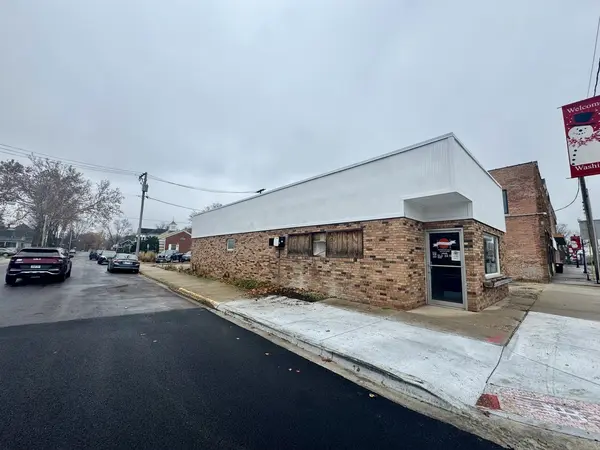 126 Walnut ST, Washington, IL 61571