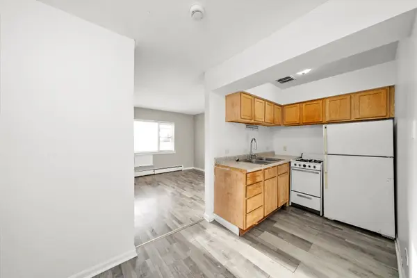 7854 S South Shore DR #313, Chicago, IL 60649
