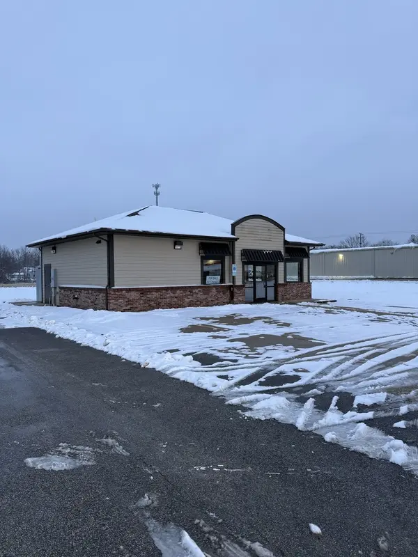 330 N 1st ST, Cuba, IL 61427