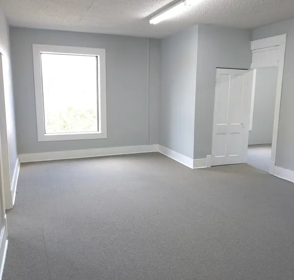 106 E Sale ST, Tuscola, IL 61953