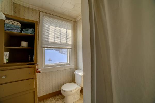 215 S 3rd ST, Watseka, IL 60970