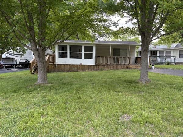 2795 E 28th Lot 175 RD, Seneca, IL 61360