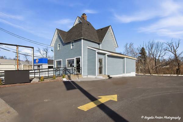 130 Crystal ST, Cary, IL 60013