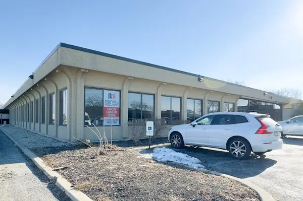 1400 S Wolf RD, Wheeling, IL 60090