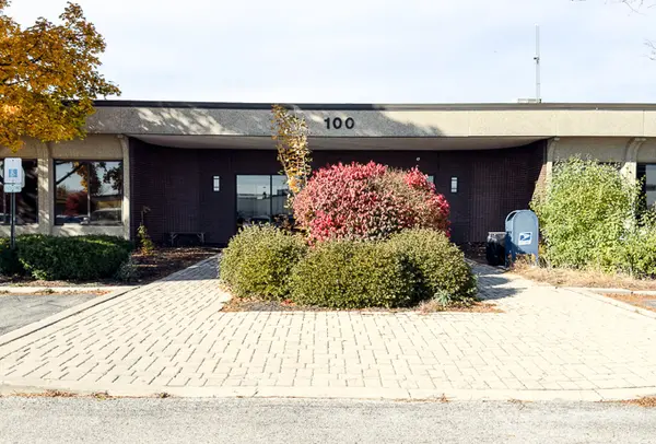 1400 S Wolf RD, Wheeling, IL 60090