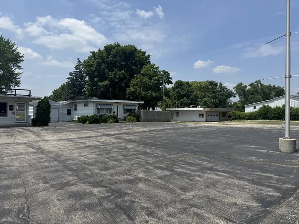 227 Sycamore RD, Genoa, IL 60135