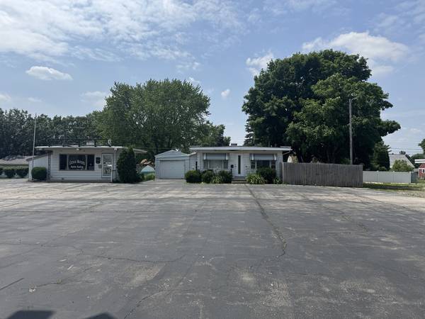 227 Sycamore RD, Genoa, IL 60135