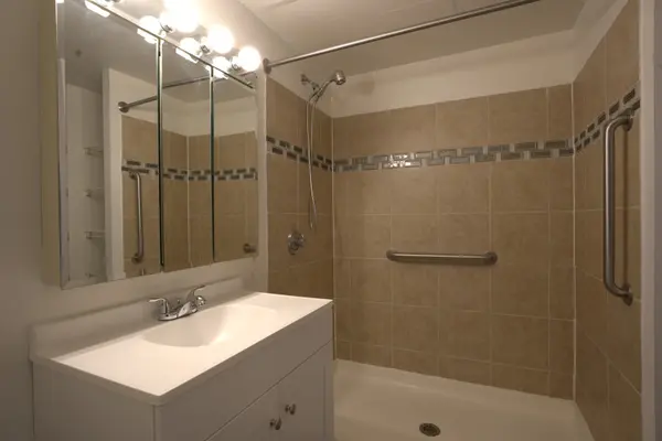 Address not disclosed, Chicago, IL 60641