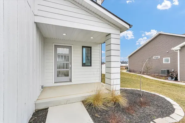 507 Harpers Ferry, Savoy, IL 61874