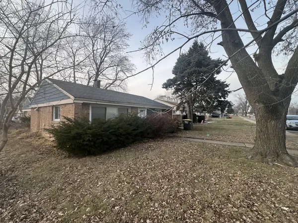 17056 Burnham AVE, Lansing, IL 60438