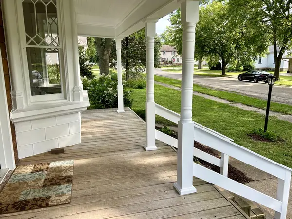 109 S Bureau AVE, Ladd, IL 61329