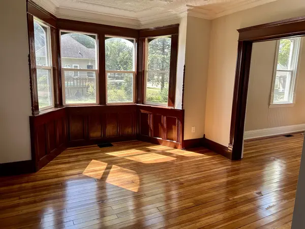 109 S Bureau AVE, Ladd, IL 61329