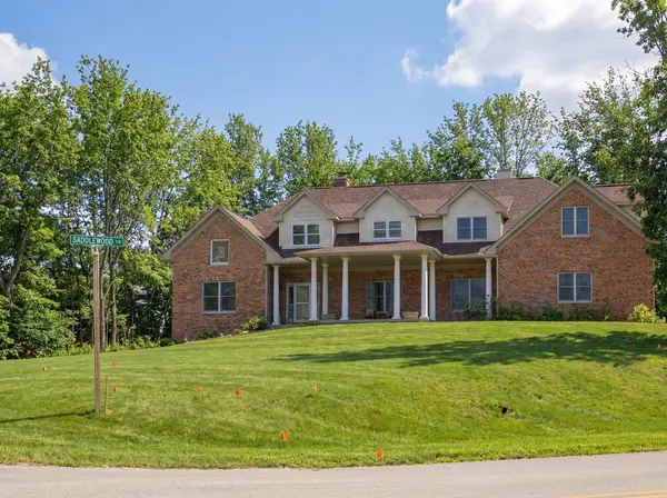 307 Knollwood DR, Dixon, IL 61021