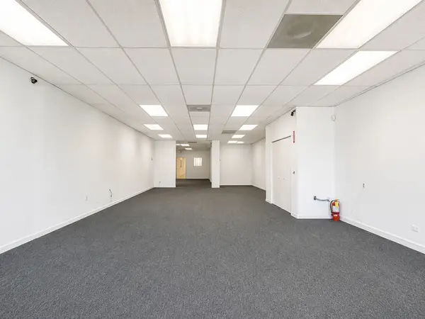 5256 N Broadway ST, Chicago, IL 60640