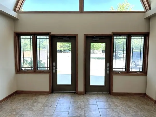 3913-29 Mercy DR, Mchenry, IL 60050